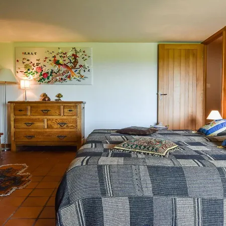בית נופש Beautiful Stone House With Jacuzzi *