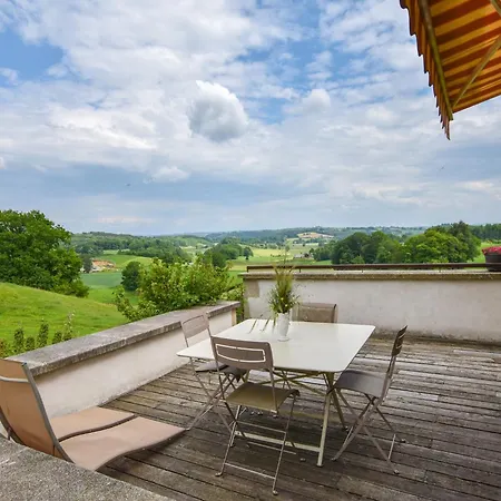 Hilltop Haven In Parlan بيت للعطل