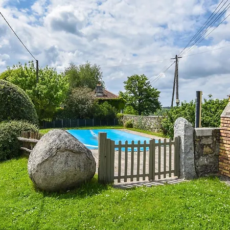 Hilltop Haven In Parlan *