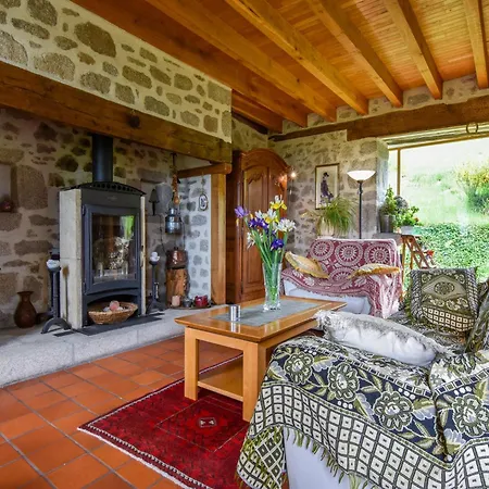 Hilltop Haven In Parlan Le Sartre