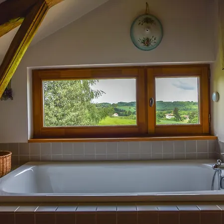 Hilltop Haven In Parlan Ferienhaus Le Sartre