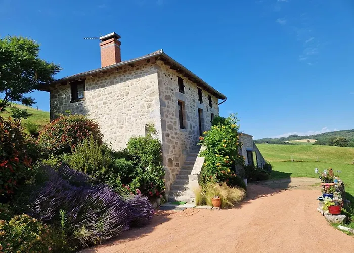 Hilltop Haven In Parlan Hébergement de vacances *