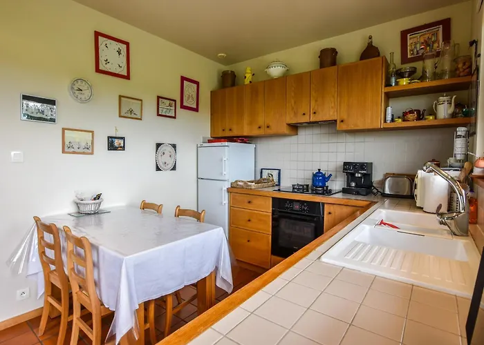 Hilltop Haven In Parlan *