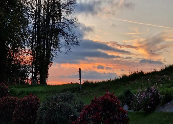 Hilltop Haven In Parlan *